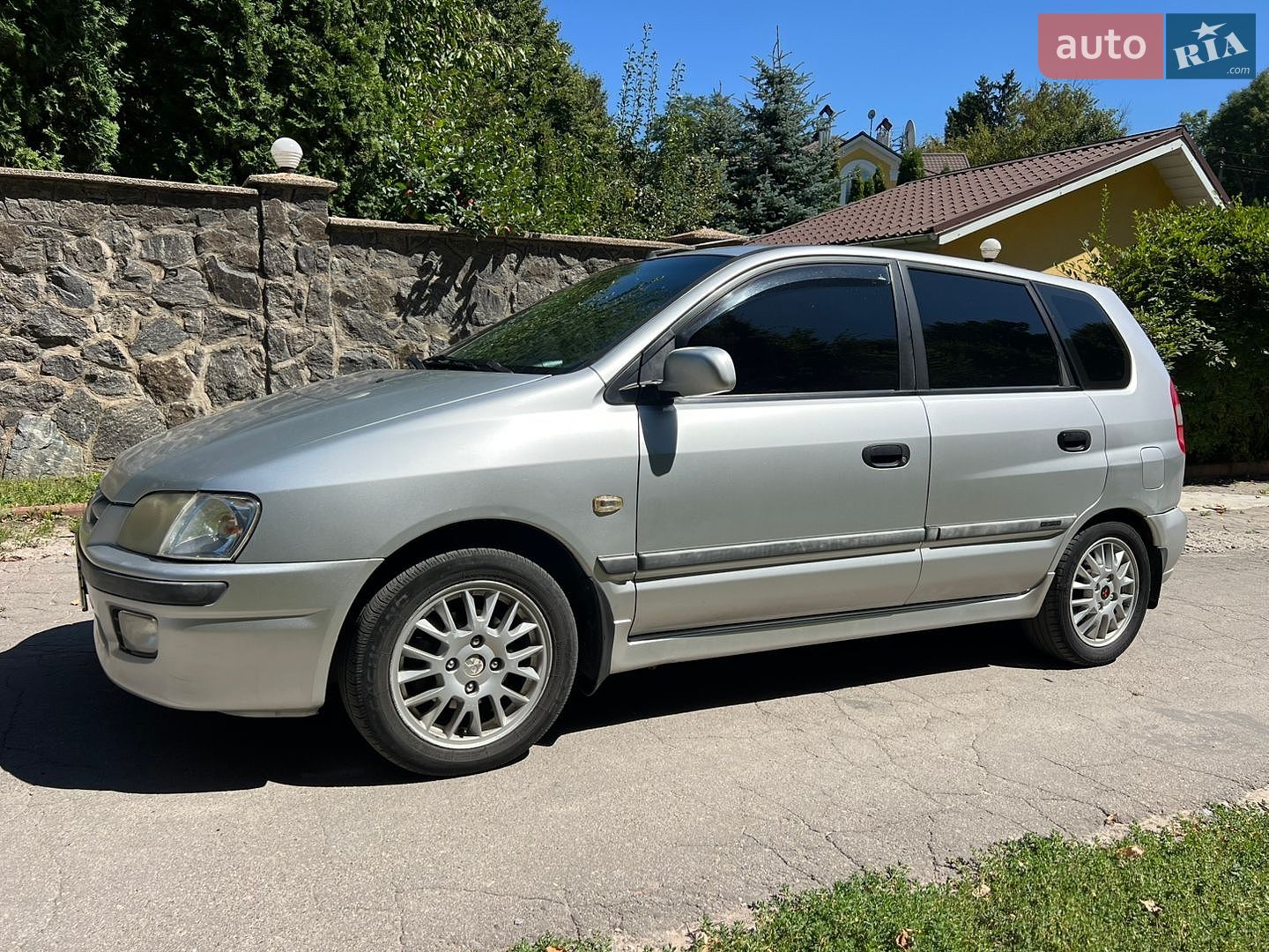 Mitsubishi Space Star 2000 VIN XMCLRDG5A1F014906 фото оголошення 3 з 73