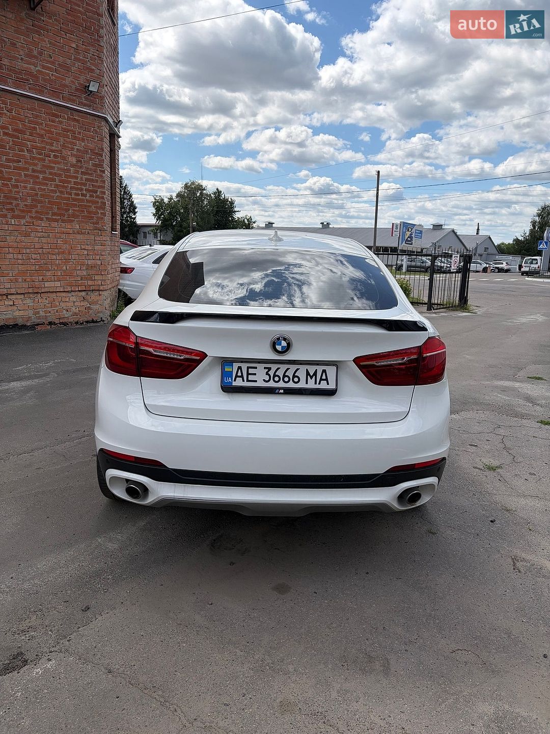 BMW X6 2015 VIN WBAKV210500R26539 фото оголошення 4 з 15