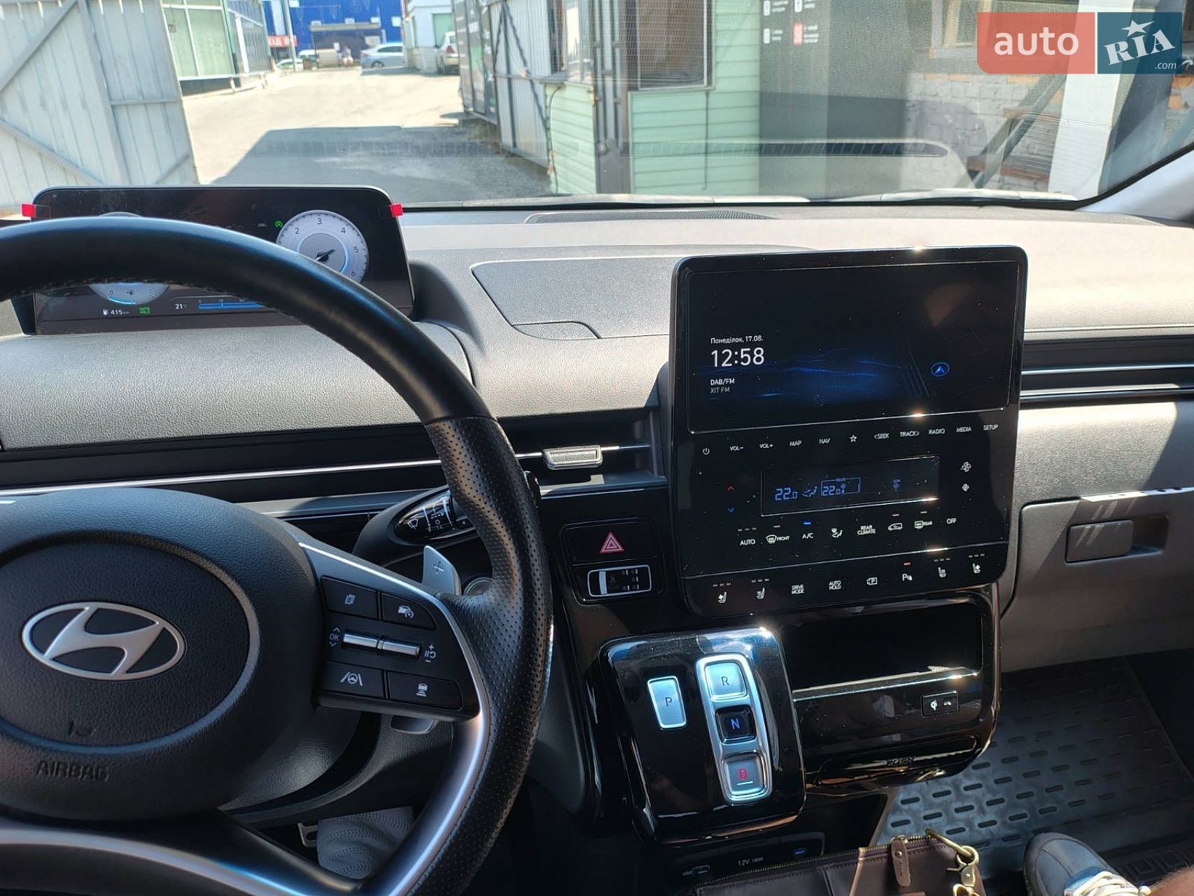Hyundai Staria 2025 VIN KMHYF811DSU238476 фото оголошення 3 з 7