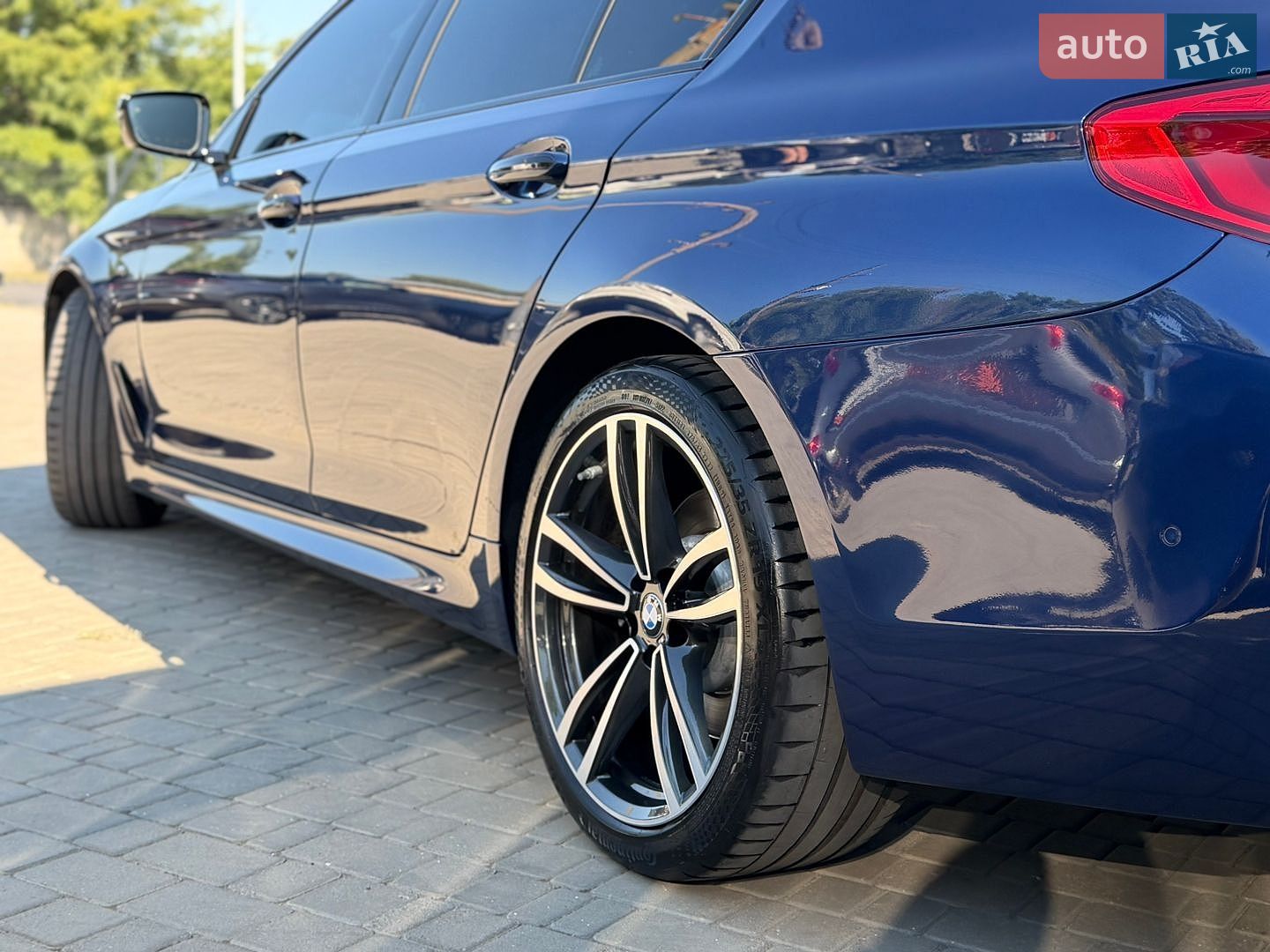 BMW 5 Series 2017 VIN WBAJC5103JWB84159 фото оголошення 7 з 27