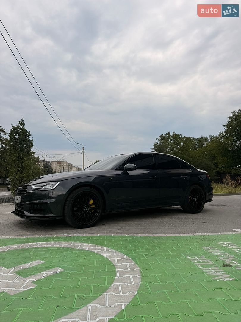 Audi A4 2016 VIN WAUENAF45HN017024 фото оголошення 6 з 22