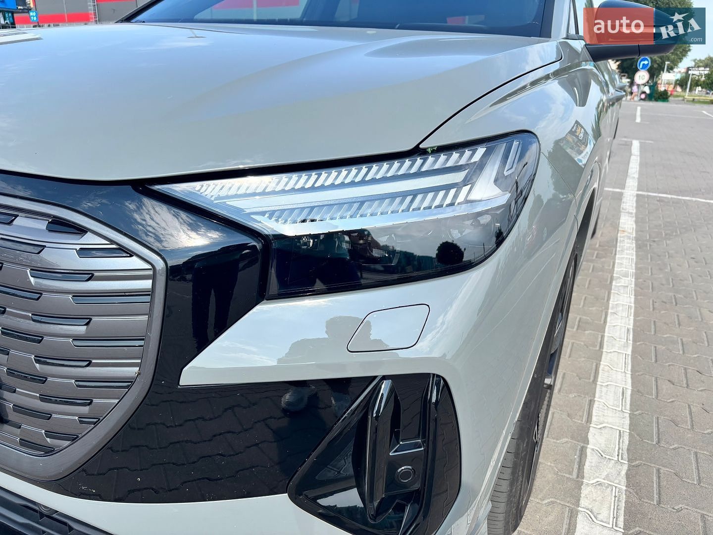 Audi Q4 e-tron 2024 VIN LFVVB9G32R5241698 фото оголошення 4 з 55