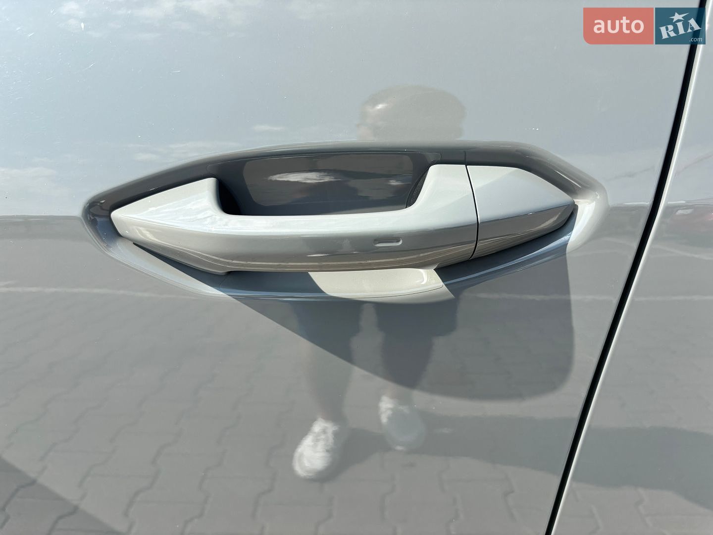 Audi Q4 e-tron 2024 VIN LFVVB9G32R5241698 фото оголошення 14 з 55