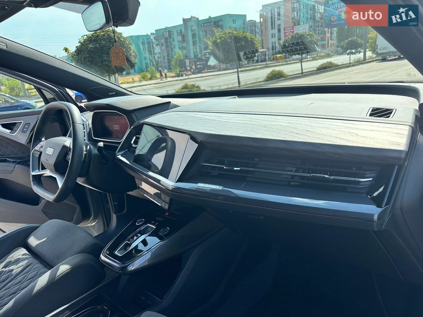 Audi Q4 e-tron 2024 VIN LFVVB9G32R5241698 фото оголошення 20 з 55