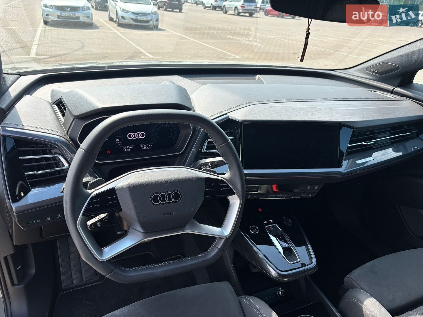 Audi Q4 e-tron 2024 VIN LFVVB9G32R5241698 фото оголошення 22 з 55