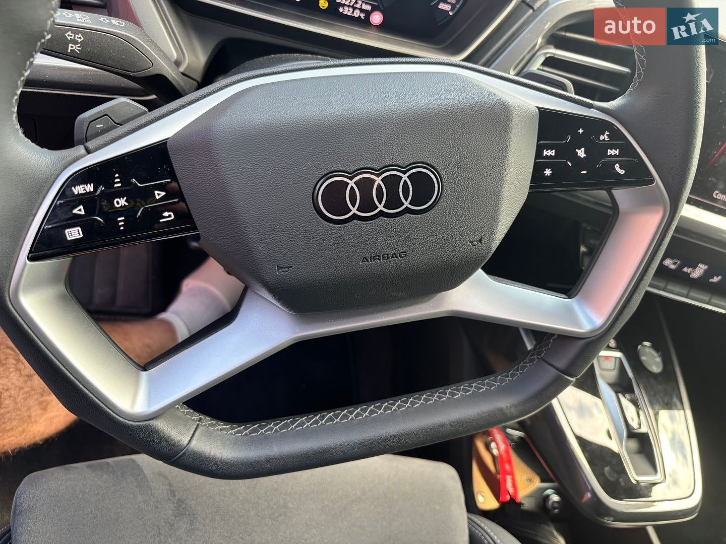 Audi Q4 e-tron 2024 VIN LFVVB9G32R5241698 фото оголошення 36 з 55