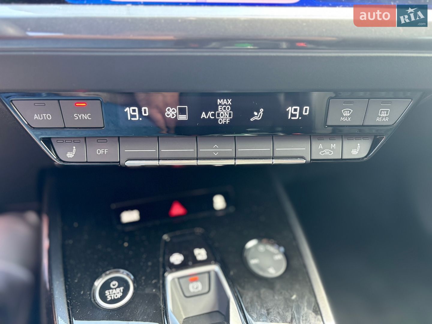 Audi Q4 e-tron 2024 VIN LFVVB9G32R5241698 фото оголошення 42 з 55