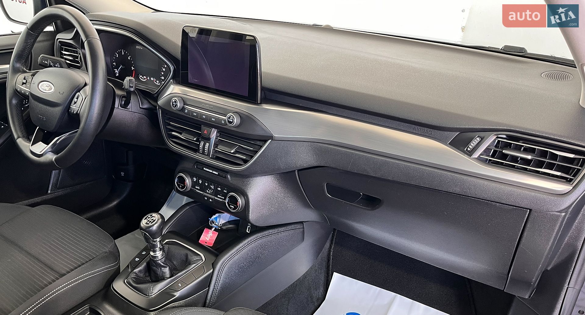 Ford Focus 2018 VIN WF0PXXGCHPJA09813 фото оголошення 8 з 35