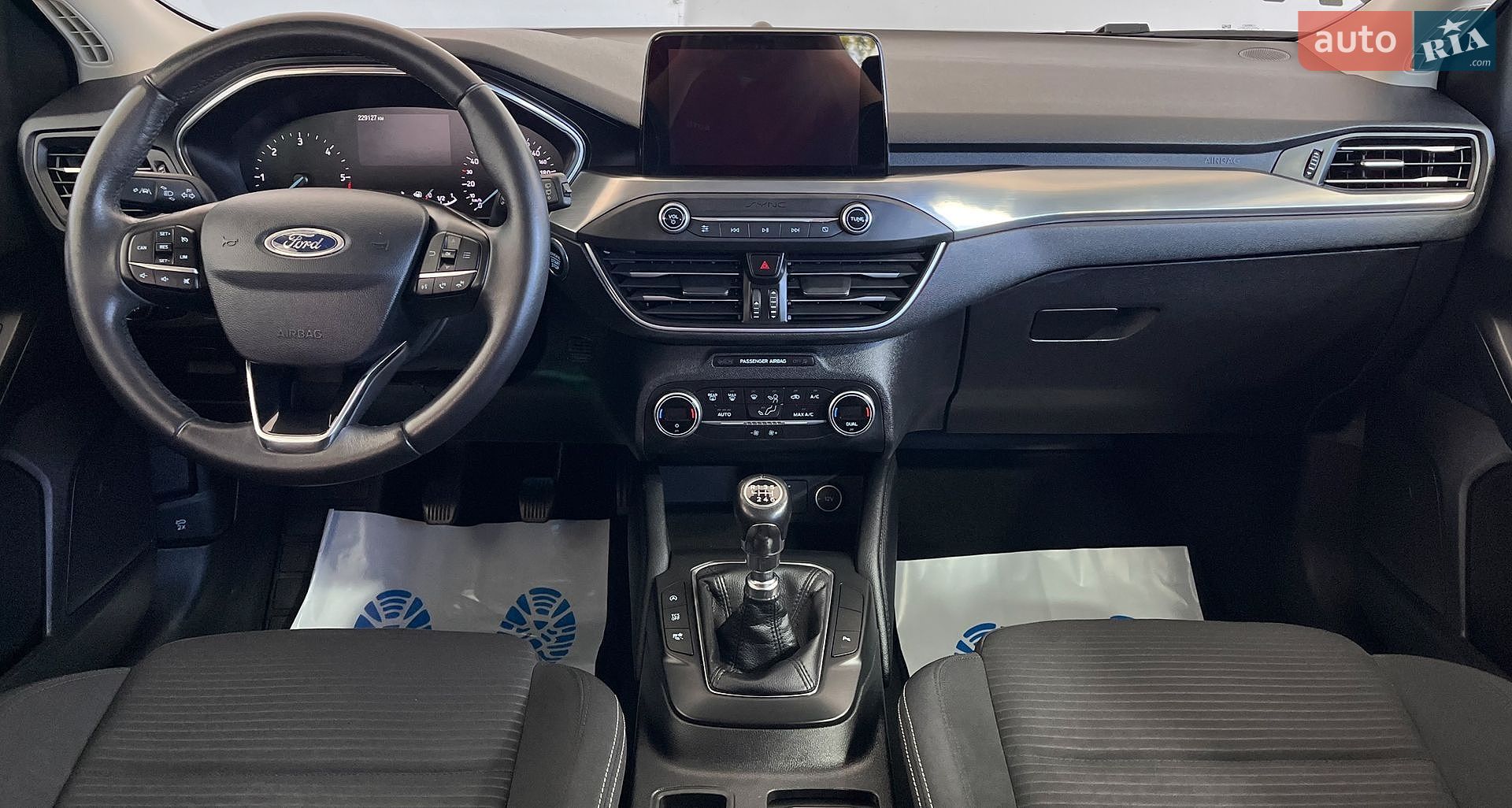 Ford Focus 2018 VIN WF0PXXGCHPJA09813 фото оголошення 12 з 35