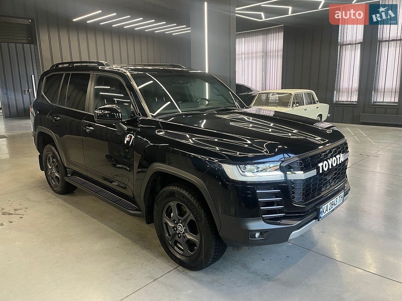 Toyota Land Cruiser 2023 VIN JTMAAABJ904041510 фото оголошення 9 з 15