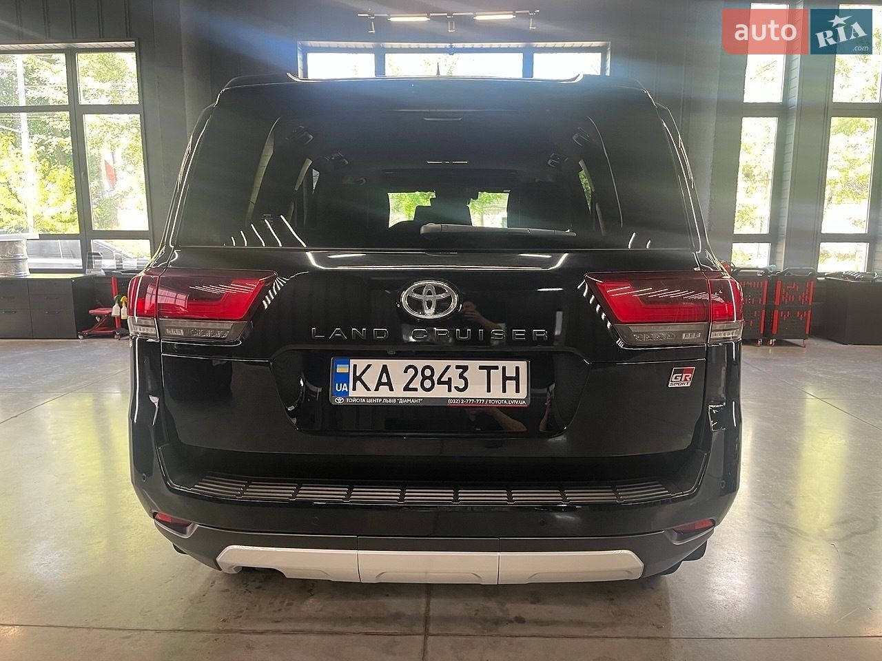 Toyota Land Cruiser 2023 VIN JTMAAABJ904041510 фото оголошення 10 з 15