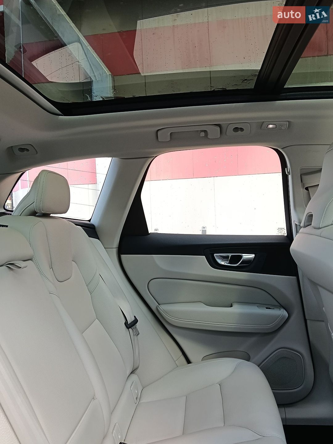 Volvo XC60 2022 VIN YV1UZK5VDN1079682 фото оголошення 11 з 38