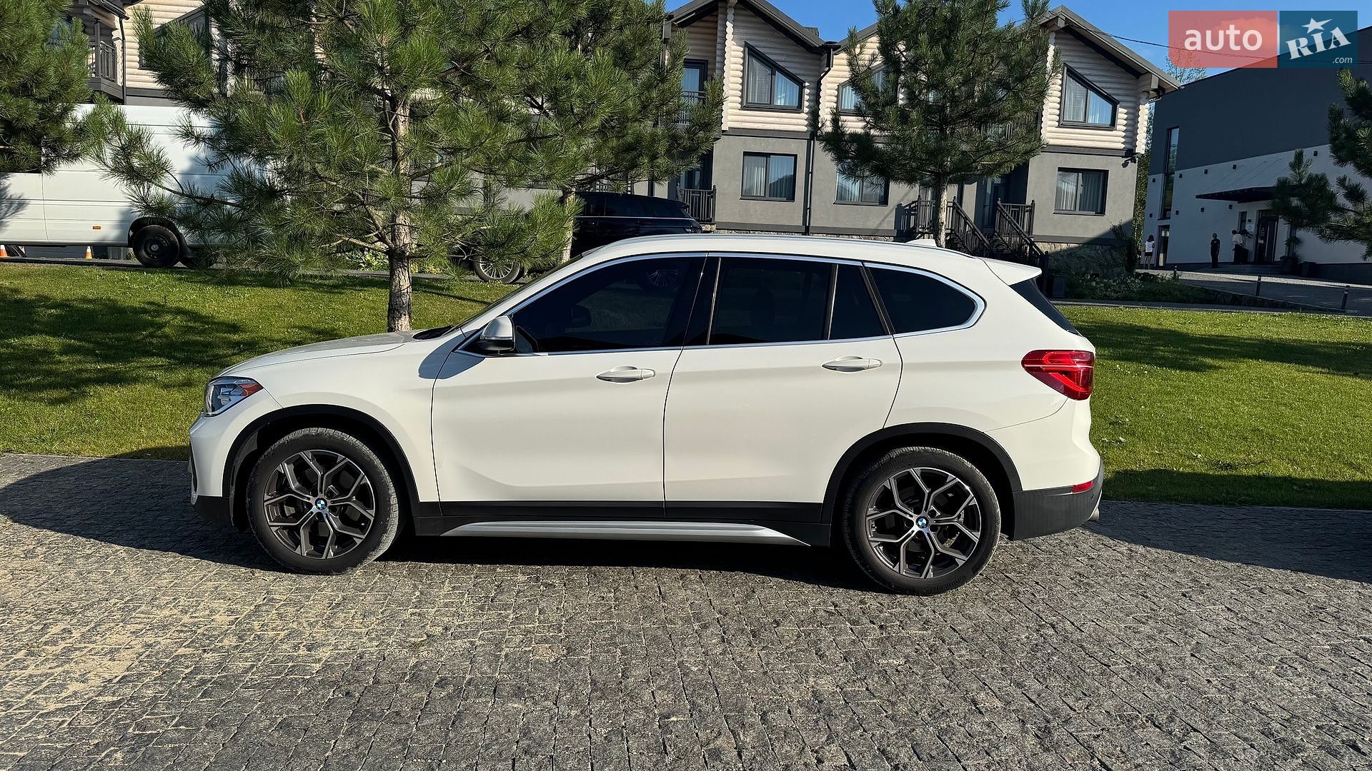 BMW X1 2019 VIN WBXJG9C03L5P78061 фото оголошення 3 з 15