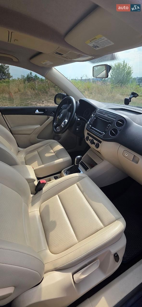 Volkswagen Tiguan 2013 VIN WVGBV3AX9DW079089 фото оголошення 13 з 35