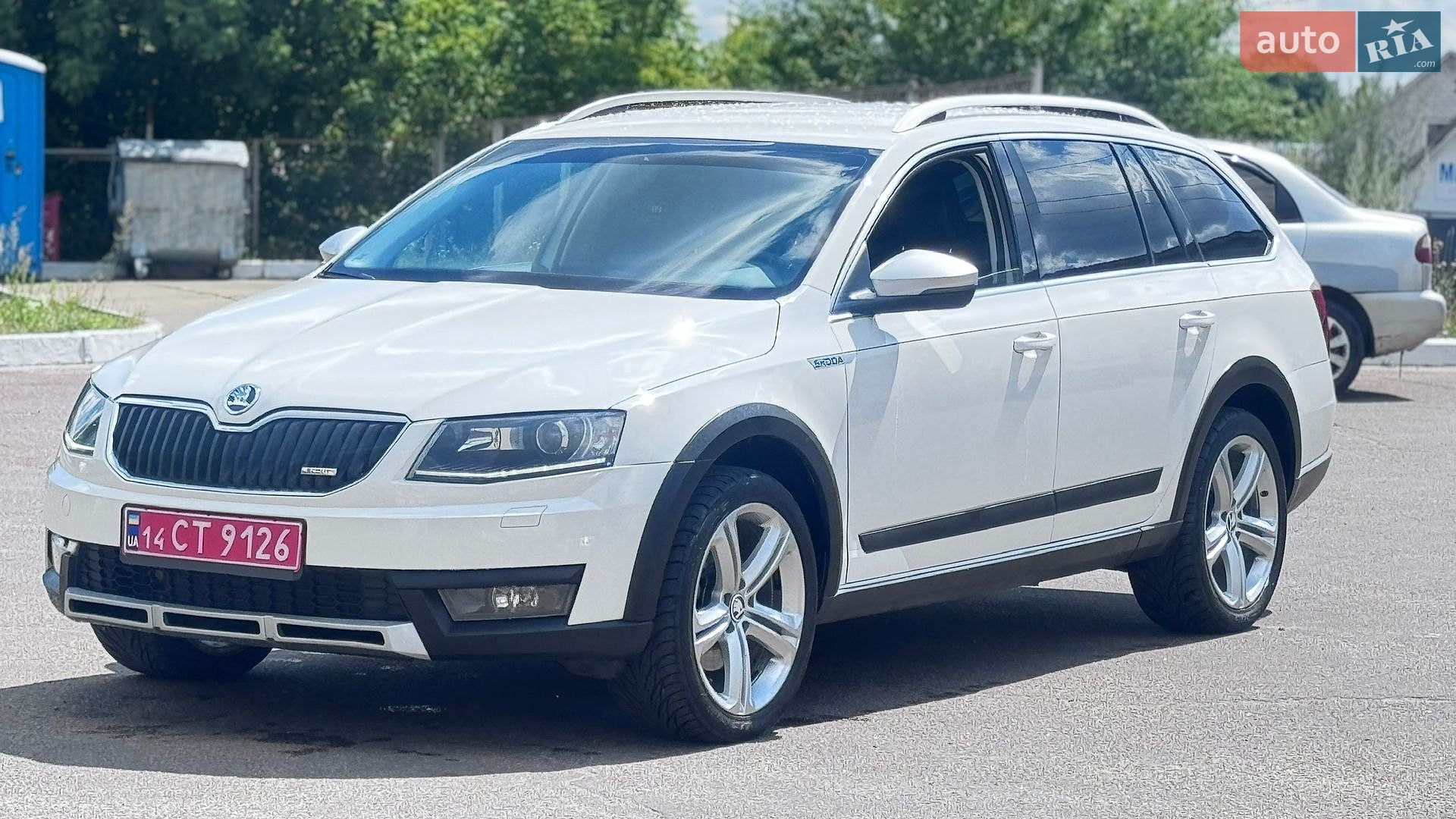 Skoda Octavia Scout 2015 VIN TMBLK9NE4F0226664 фото оголошення 3 з 42