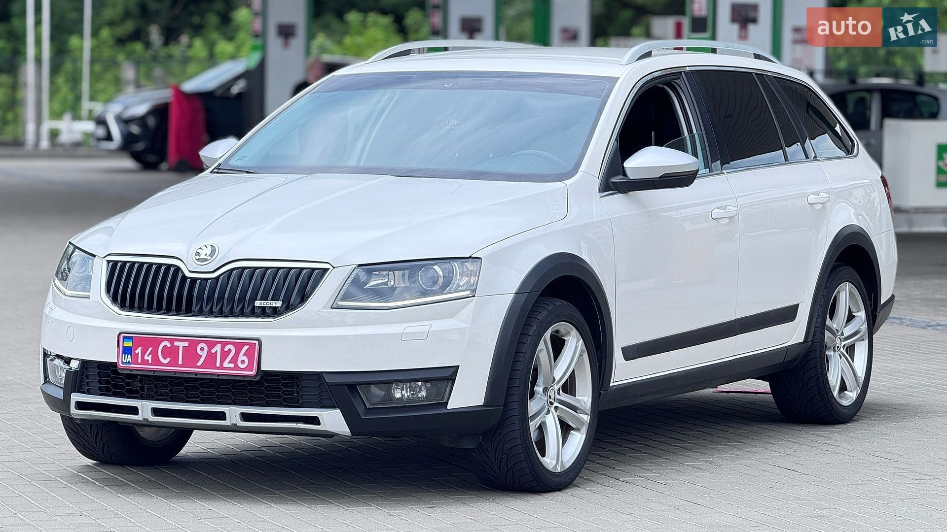 Skoda Octavia Scout 2015 VIN TMBLK9NE4F0226664 фото оголошення 8 з 42
