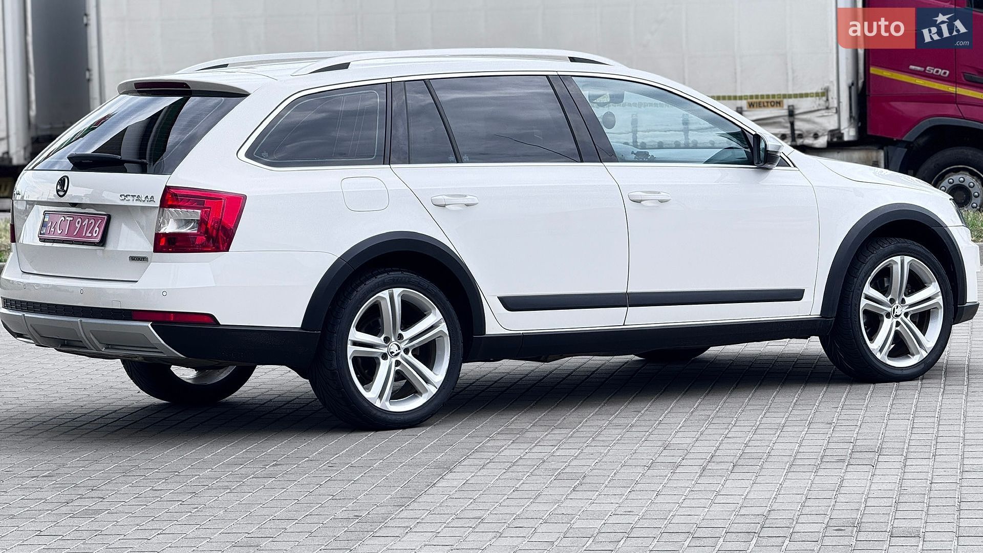 Skoda Octavia Scout 2015 VIN TMBLK9NE4F0226664 фото оголошення 13 з 42