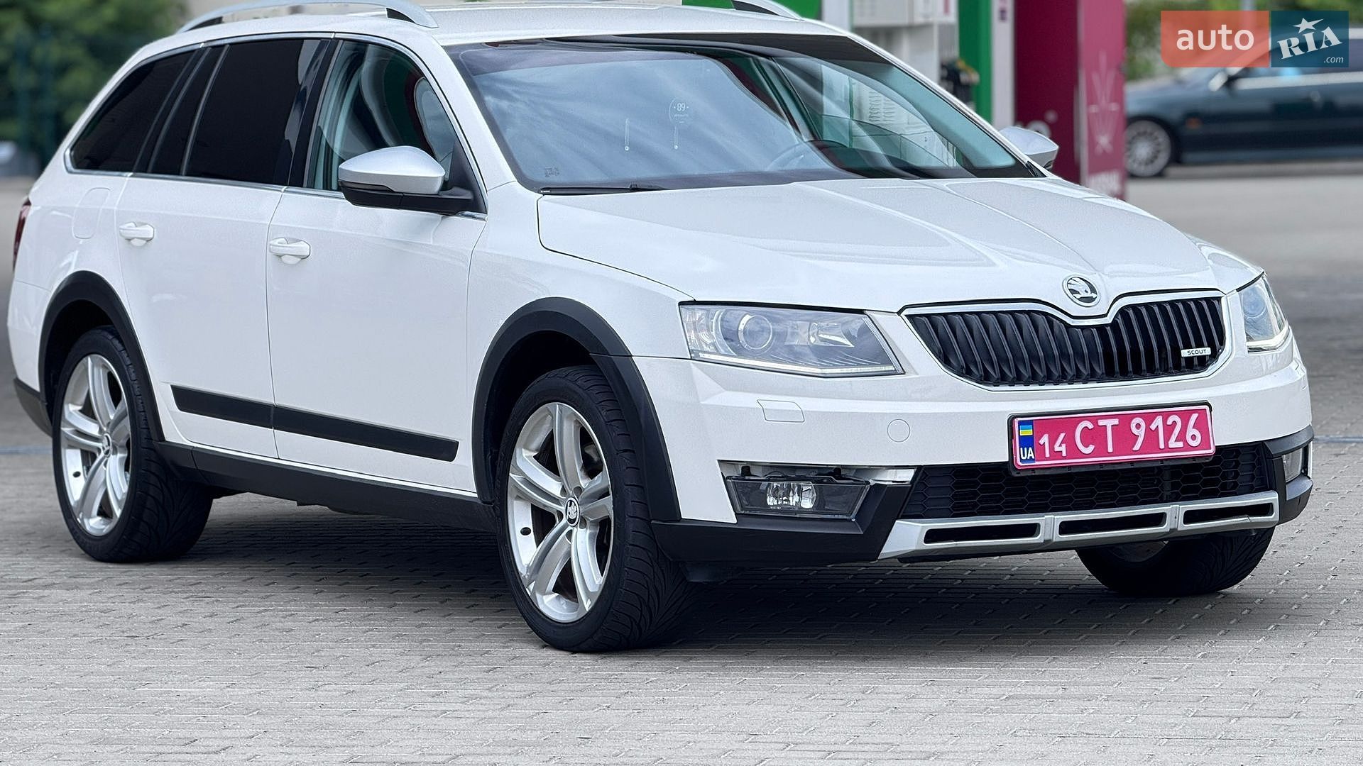 Skoda Octavia Scout 2015 VIN TMBLK9NE4F0226664 фото оголошення 16 з 42