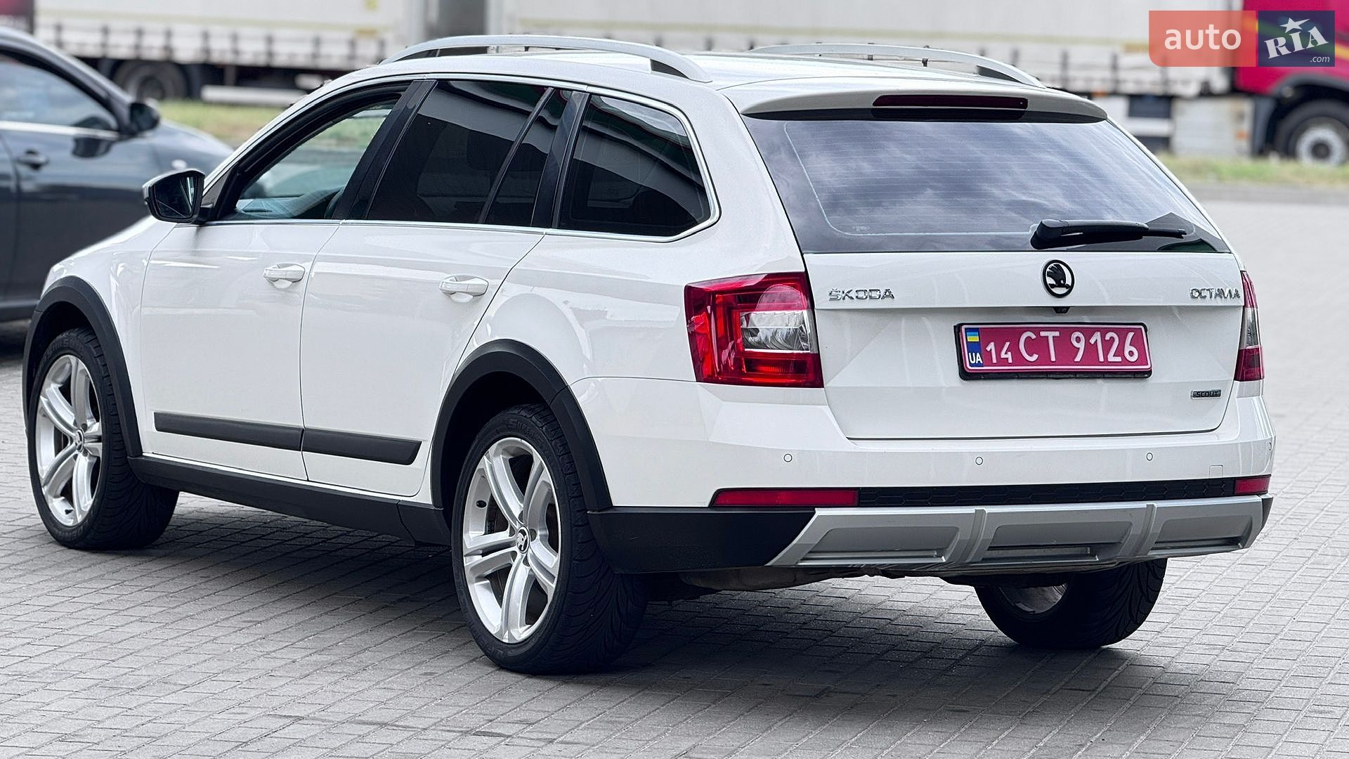 Skoda Octavia Scout 2015 VIN TMBLK9NE4F0226664 фото оголошення 24 з 42