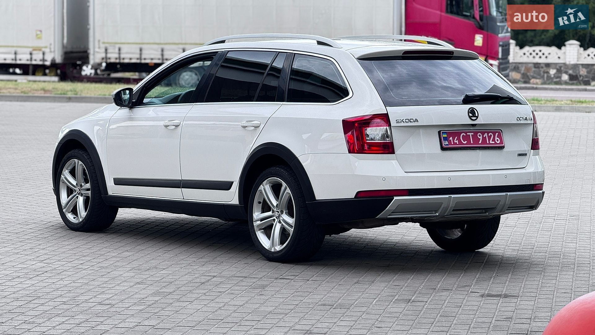 Skoda Octavia Scout 2015 VIN TMBLK9NE4F0226664 фото оголошення 26 з 42