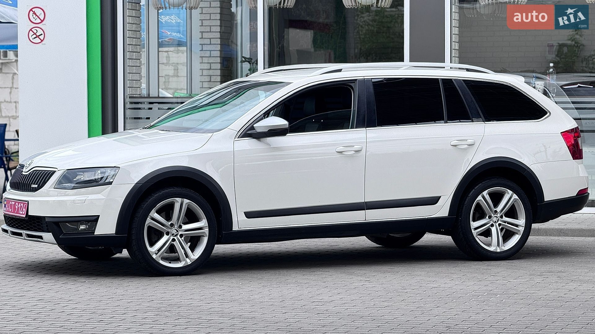 Skoda Octavia Scout 2015 VIN TMBLK9NE4F0226664 фото оголошення 29 з 42