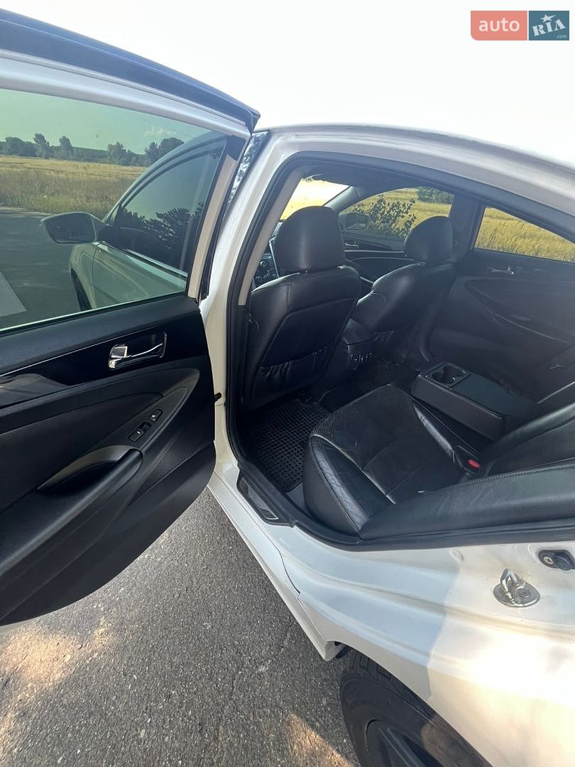 Hyundai Sonata 2010 VIN KMHEC41CBBA192101 фото оголошення 13 з 19