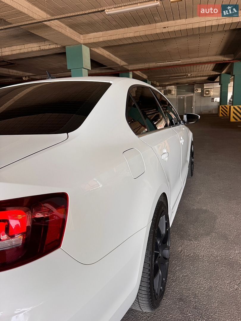 Volkswagen Jetta 2016 VIN WVWZZZ16ZGM016148 фото оголошення 8 з 29