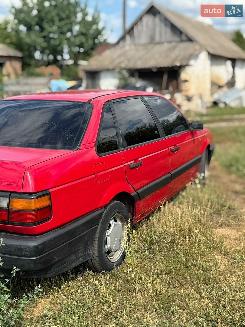 Volkswagen Passat 1992 VIN WVWZZZ31ZNE097428 фото оголошення 9 з 13