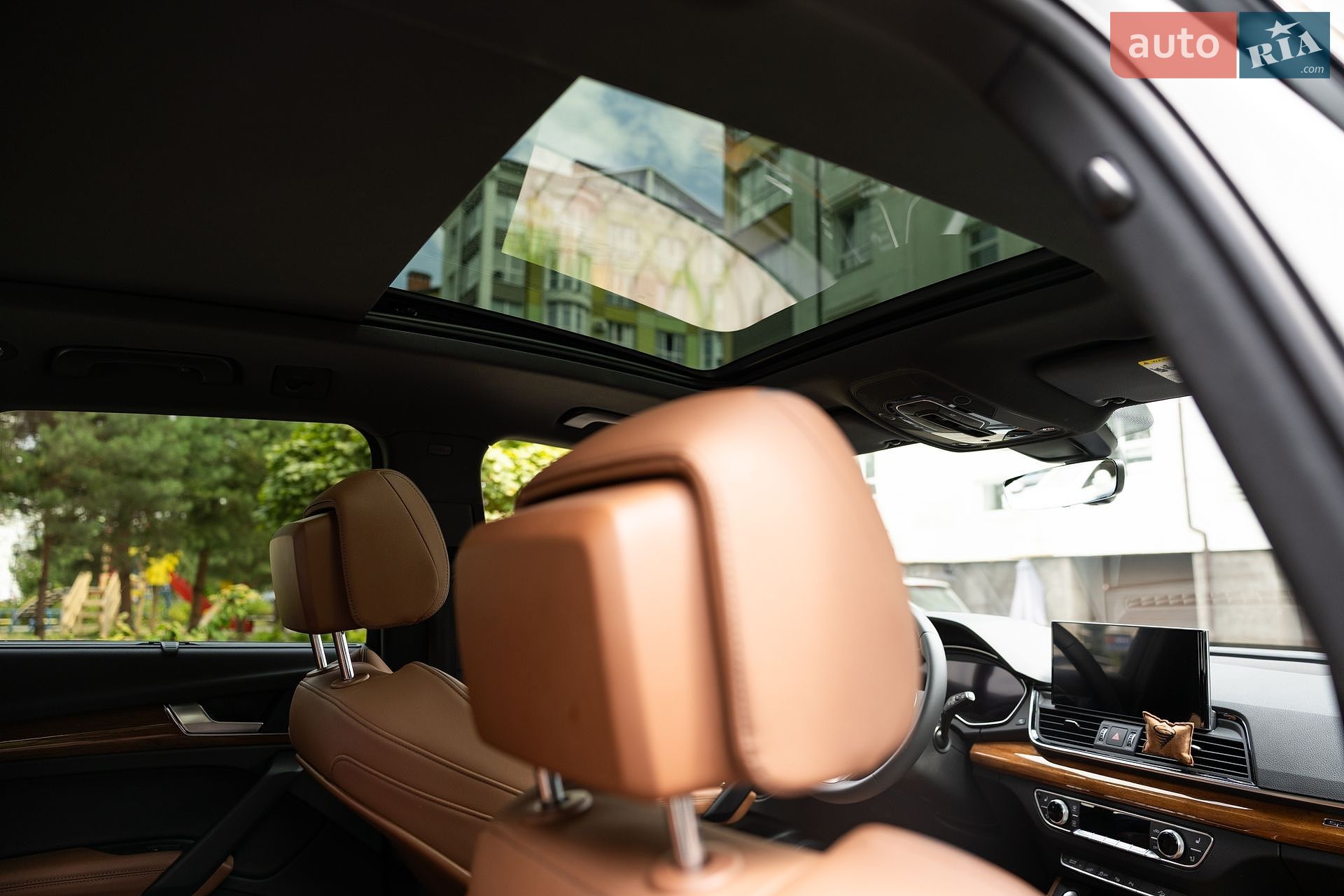 Audi Q5 2020 VIN WA1F2AFY9M2046020 фото оголошення 16 з 35