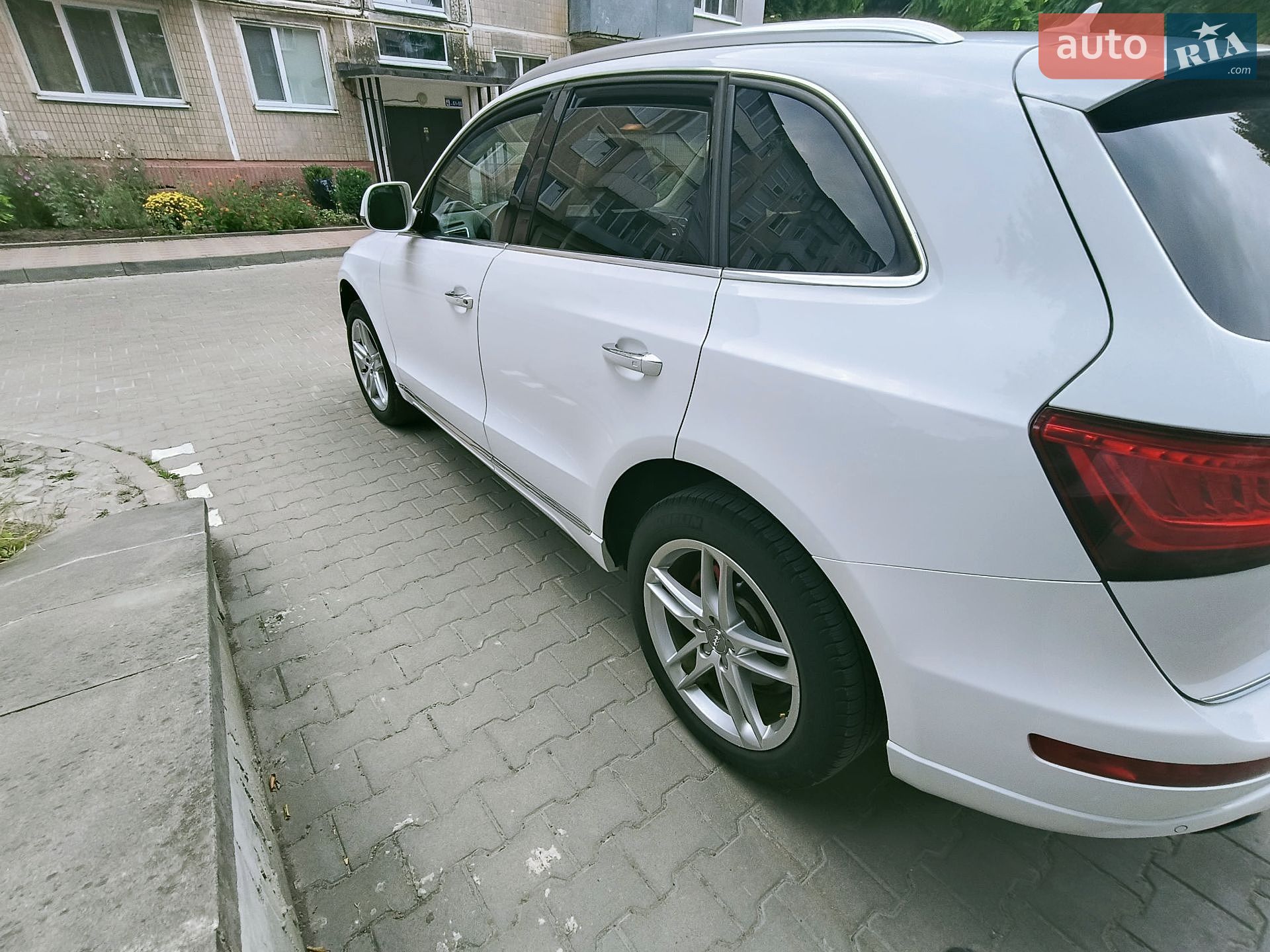 Audi Q5 2015 VIN WA1L2AFP1GA002307 фото оголошення 3 з 21
