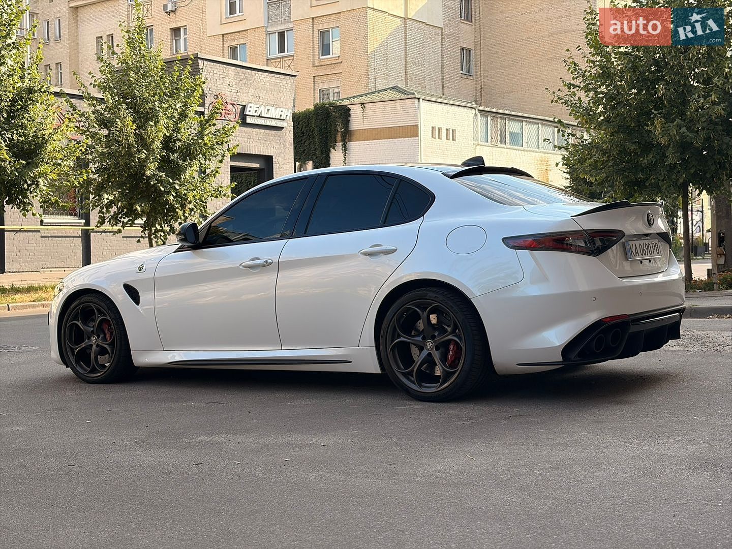 Alfa Romeo Giulia 2018 VIN ZARFAEAV4J7590345 фото оголошення 7 з 28