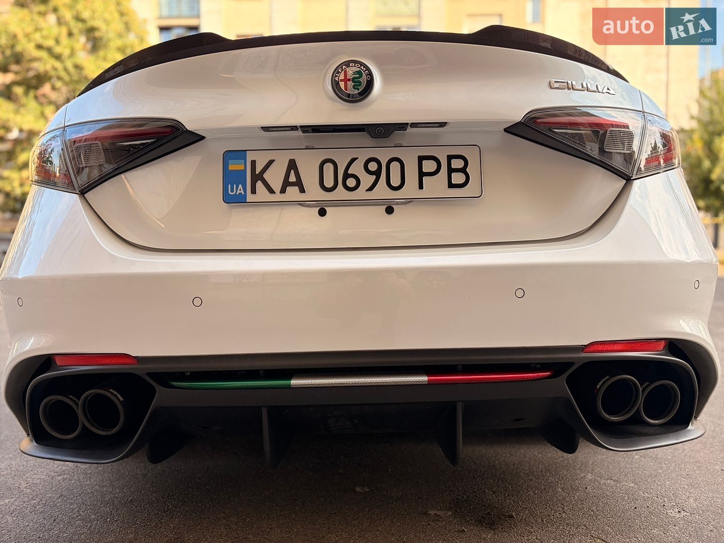 Alfa Romeo Giulia 2018 VIN ZARFAEAV4J7590345 фото оголошення 14 з 28