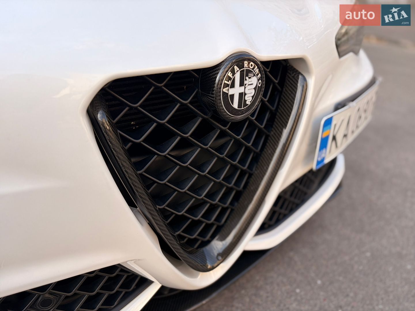 Alfa Romeo Giulia 2018 VIN ZARFAEAV4J7590345 фото оголошення 17 з 28