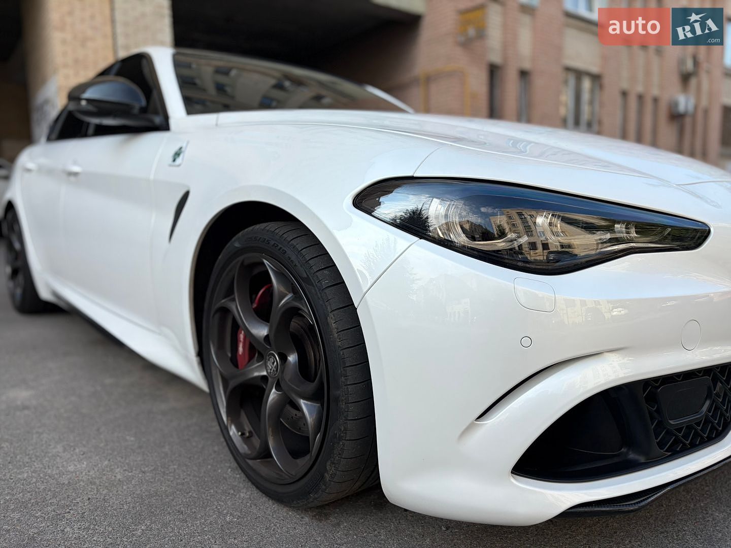 Alfa Romeo Giulia 2018 VIN ZARFAEAV4J7590345 фото оголошення 22 з 28