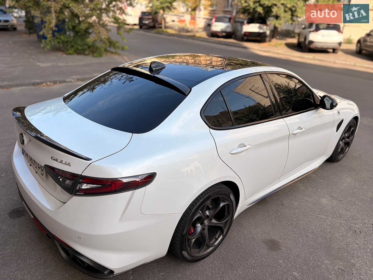 Alfa Romeo Giulia 2018 VIN ZARFAEAV4J7590345 фото оголошення 24 з 28