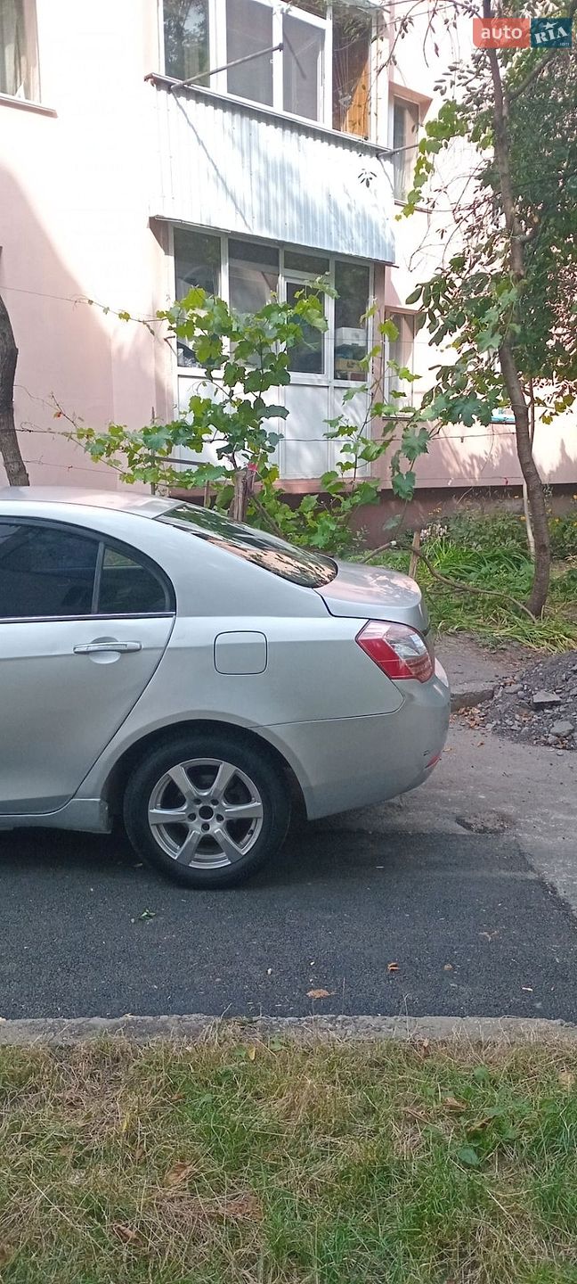 Geely Emgrand 7 (EC7) 2013 VIN Y7WFE1000D0022231 фото оголошення 3 з 10