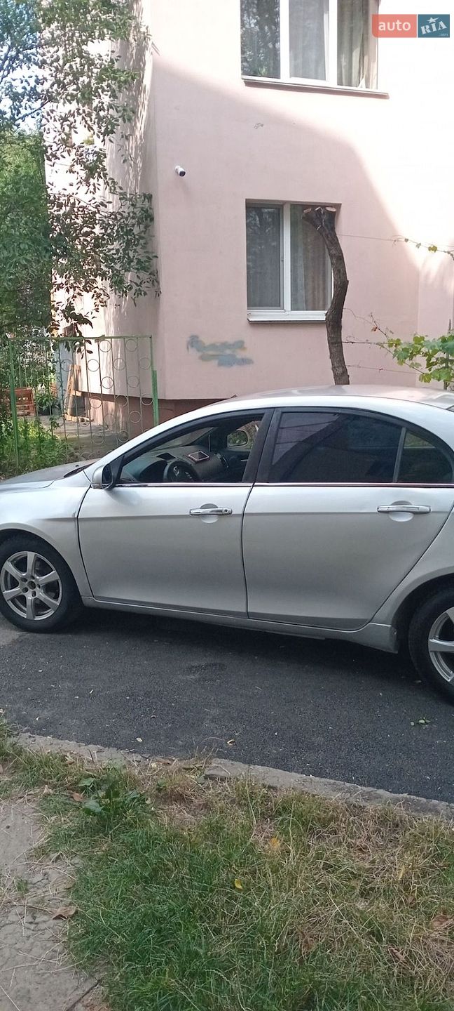 Geely Emgrand 7 (EC7) 2013 VIN Y7WFE1000D0022231 фото оголошення 2 з 10