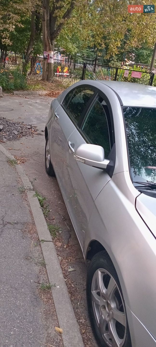 Geely Emgrand 7 (EC7) 2013 VIN Y7WFE1000D0022231 фото оголошення 4 з 10