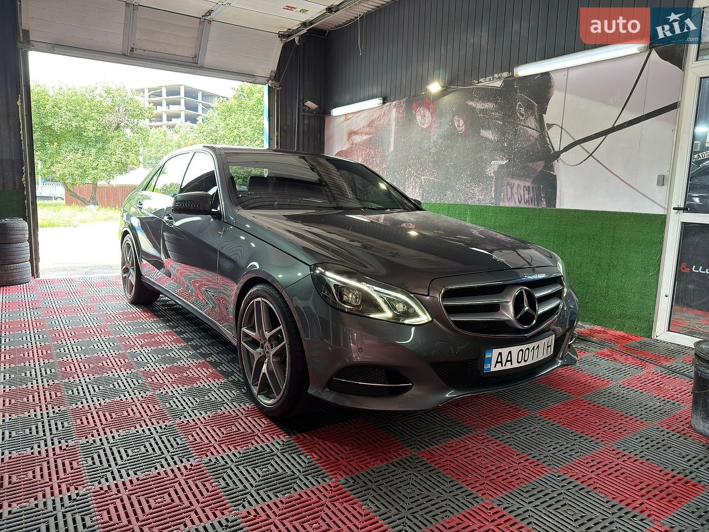 Mercedes-Benz E-Class 2015 VIN WDD2120341B276497 фото оголошення 3 з 37