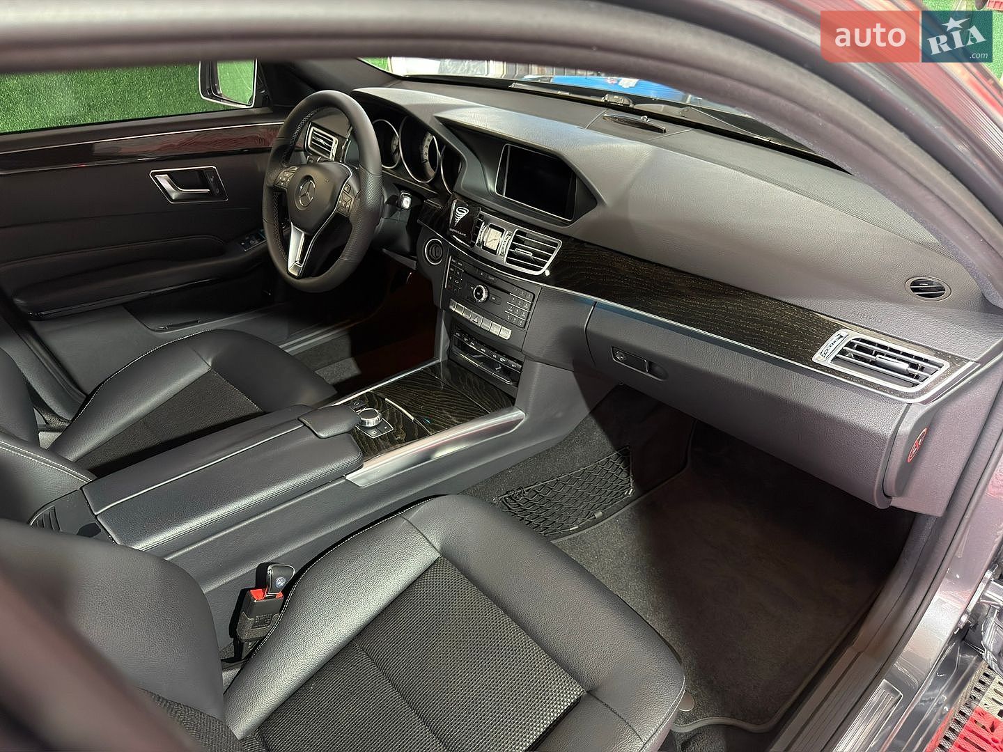 Mercedes-Benz E-Class 2015 VIN WDD2120341B276497 фото оголошення 12 з 37