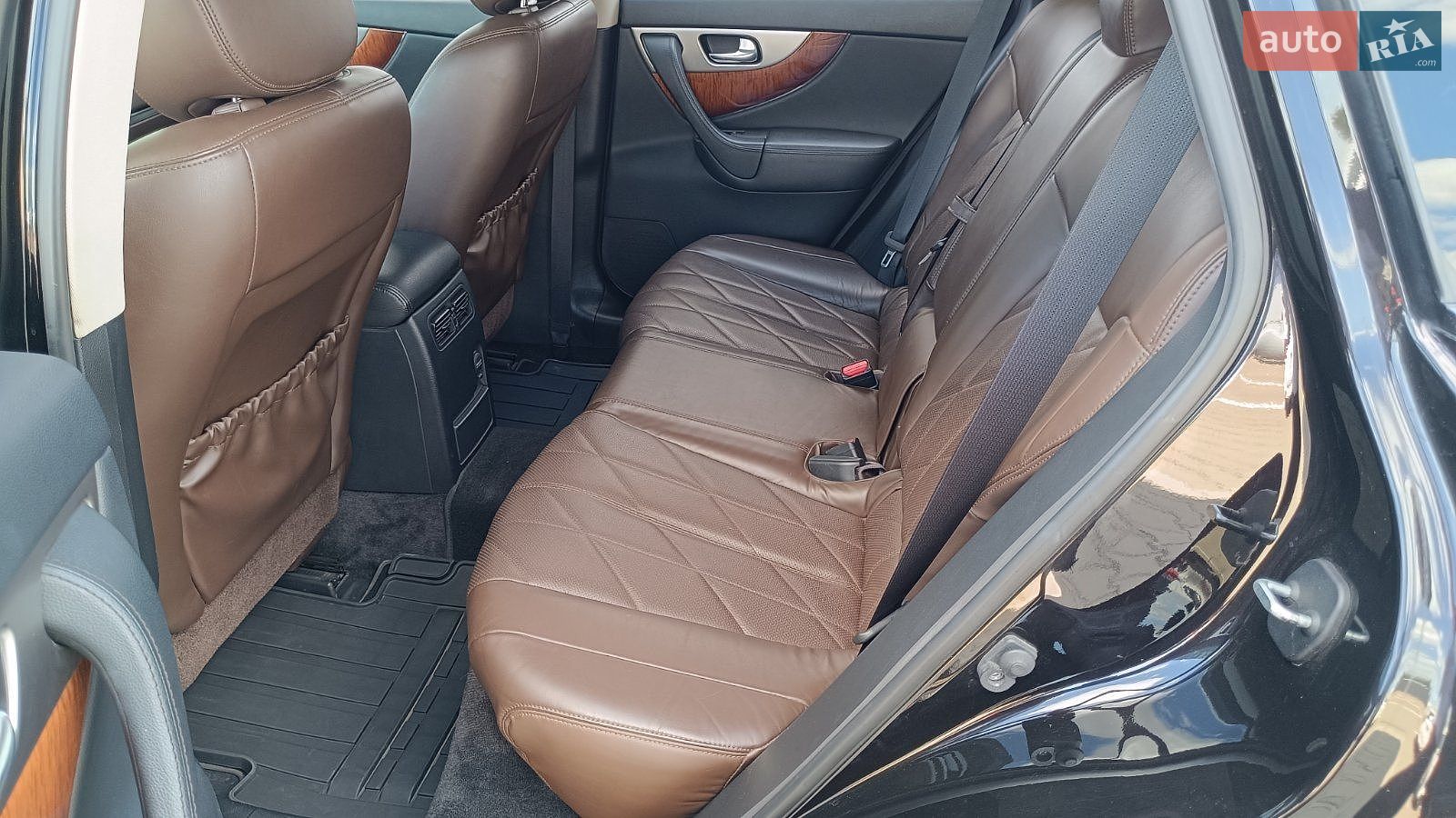 Infiniti QX70 2015 VIN JN1TDNS51U0590140 фото оголошення 12 з 14