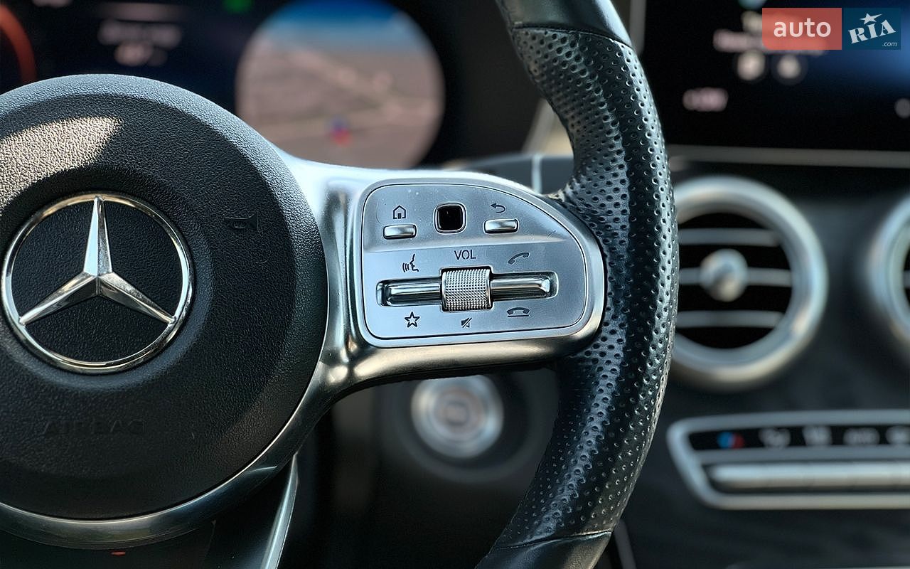Mercedes-Benz GLC-Class 2019 VIN WDC0J8EBXLF673525 фото оголошення 14 з 37