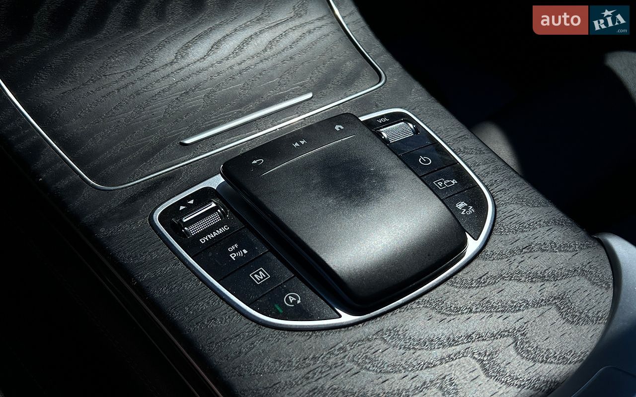 Mercedes-Benz GLC-Class 2019 VIN WDC0J8EBXLF673525 фото оголошення 22 з 37