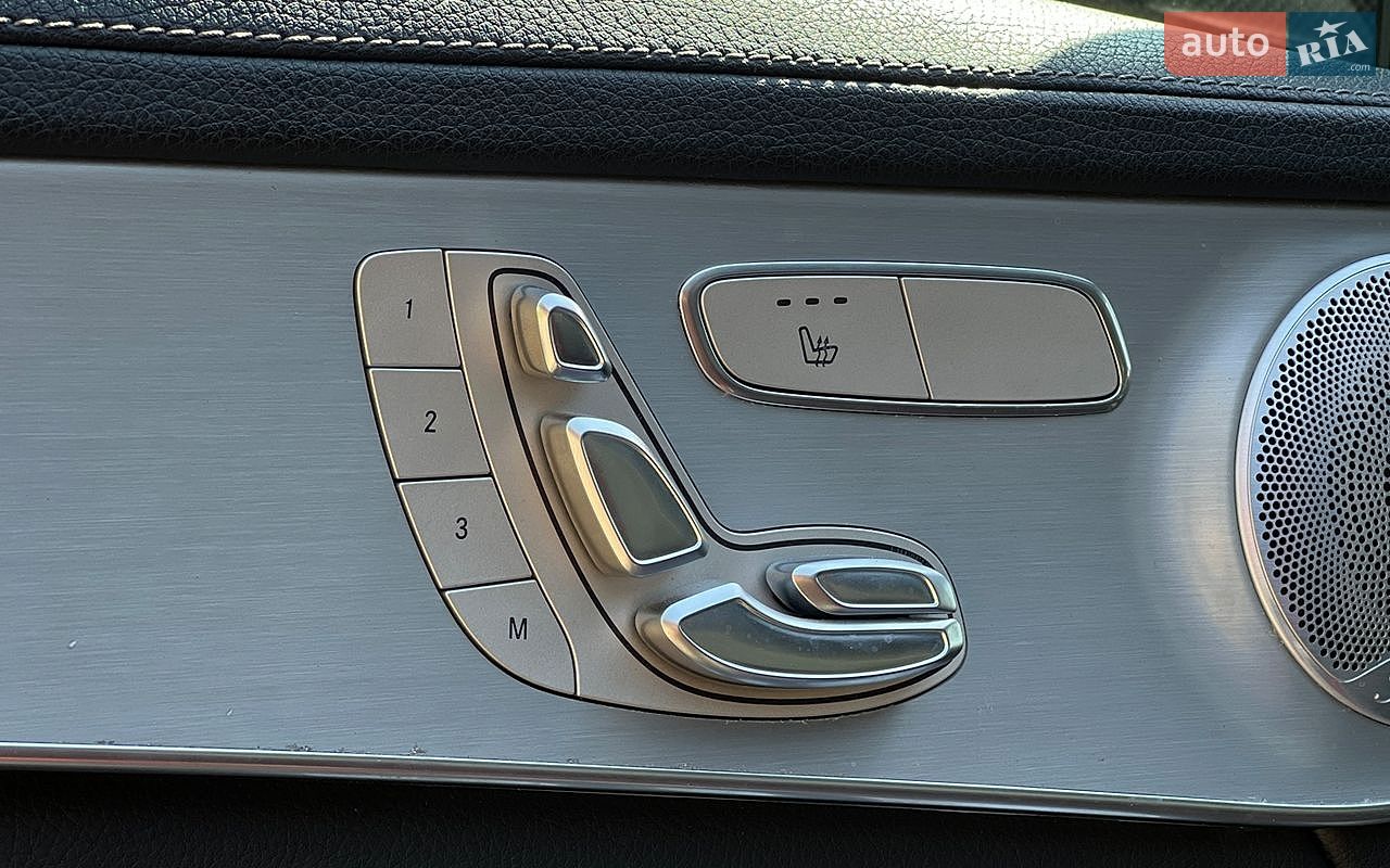 Mercedes-Benz GLC-Class 2019 VIN WDC0J8EBXLF673525 фото оголошення 23 з 37