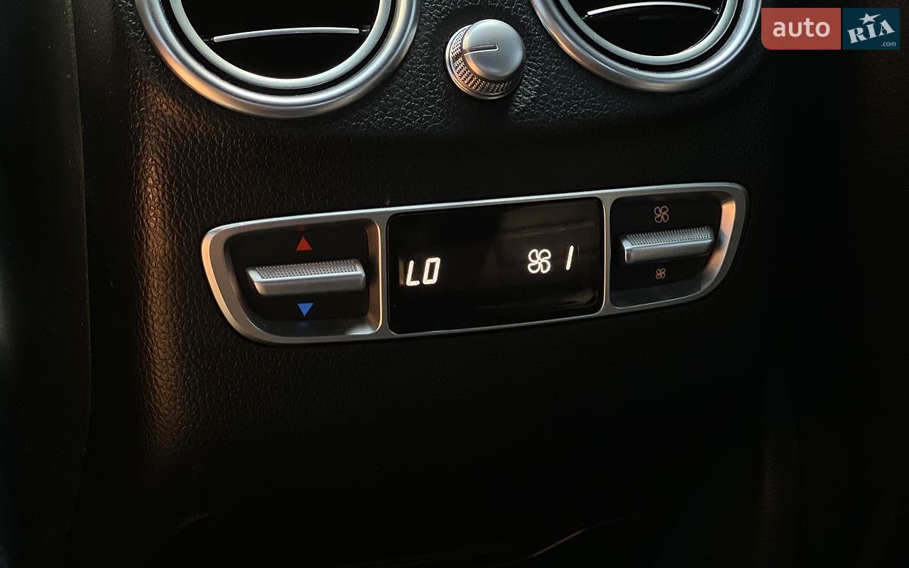 Mercedes-Benz GLC-Class 2019 VIN WDC0J8EBXLF673525 фото оголошення 26 з 37
