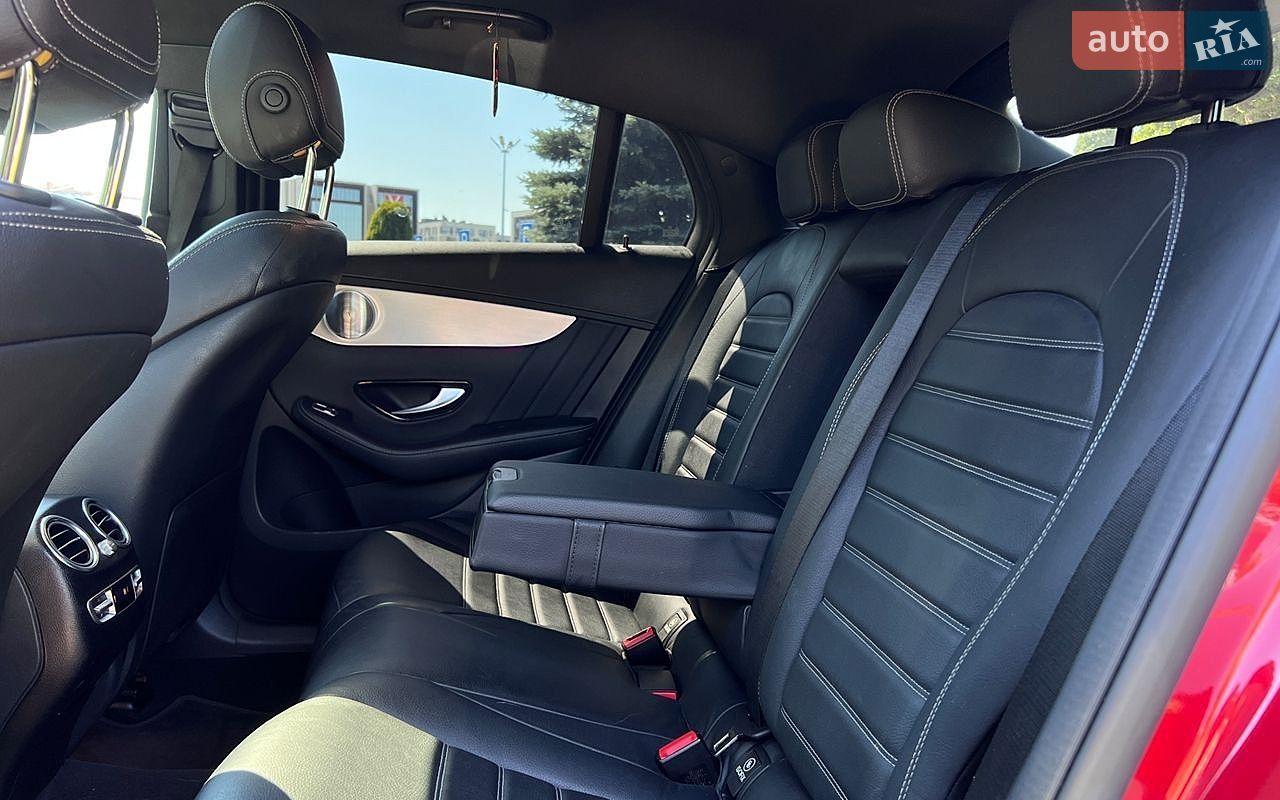 Mercedes-Benz GLC-Class 2019 VIN WDC0J8EBXLF673525 фото оголошення 32 з 37