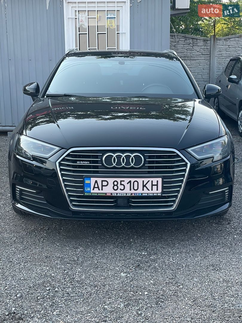 Audi A3 2016 VIN WAUTPBFF8HA043990 фото оголошення 3 з 32
