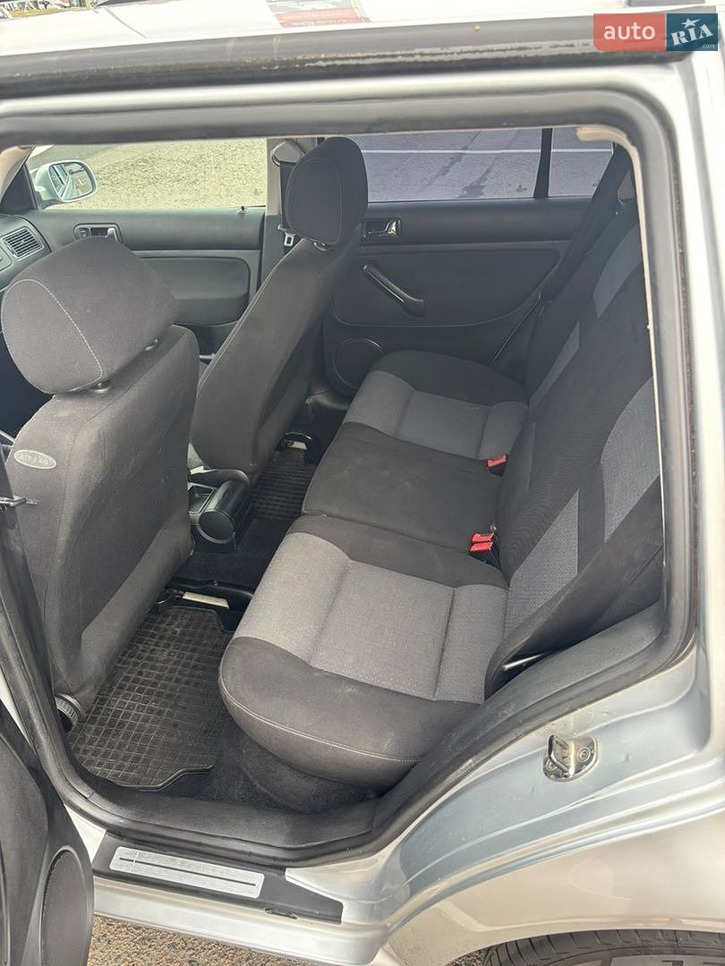 Volkswagen Golf 2003 VIN WVWZZZ1JZ3W560992 фото оголошення 12 з 14