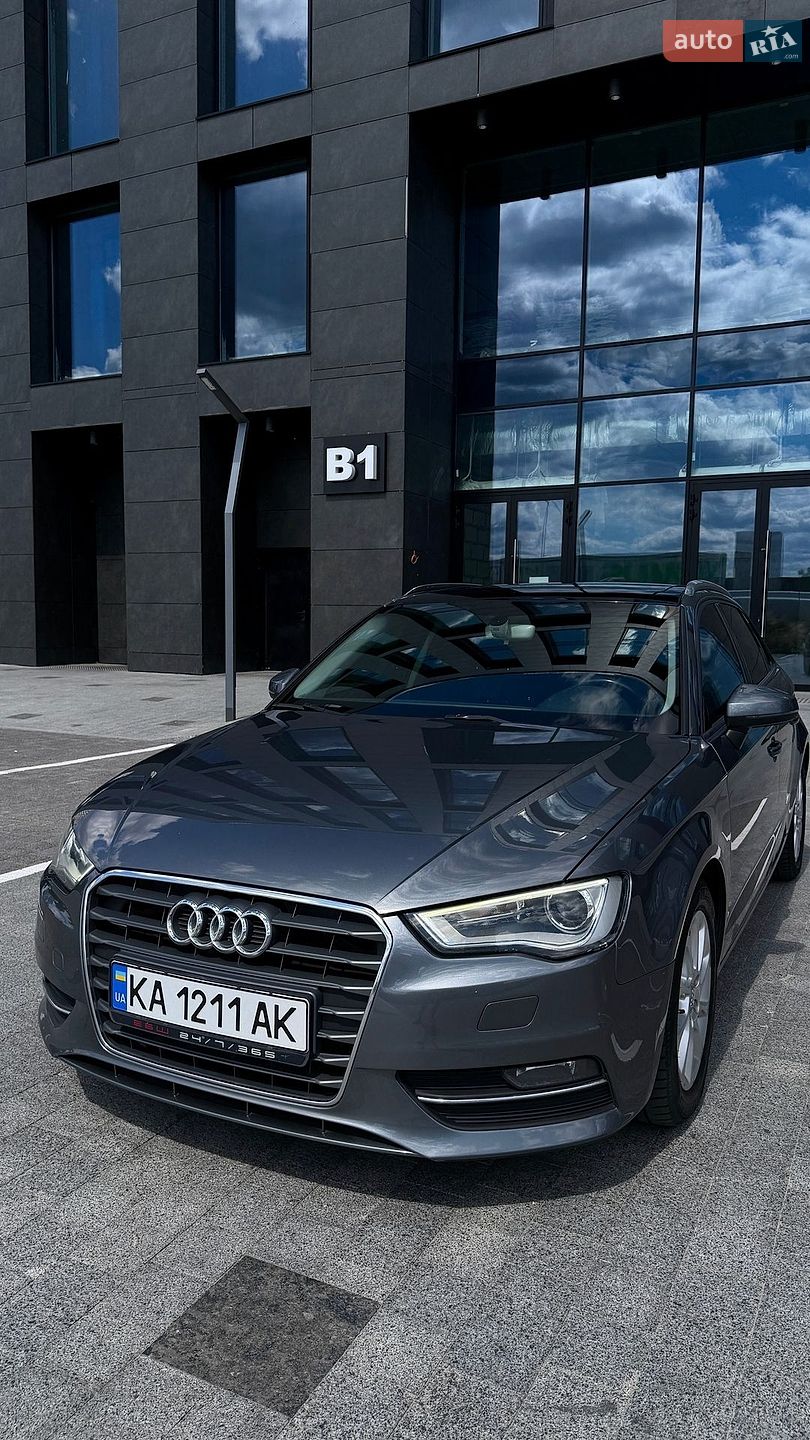 Audi A3 2016 VIN WAUZZZ8VXHA001029 фото оголошення 2 з 30
