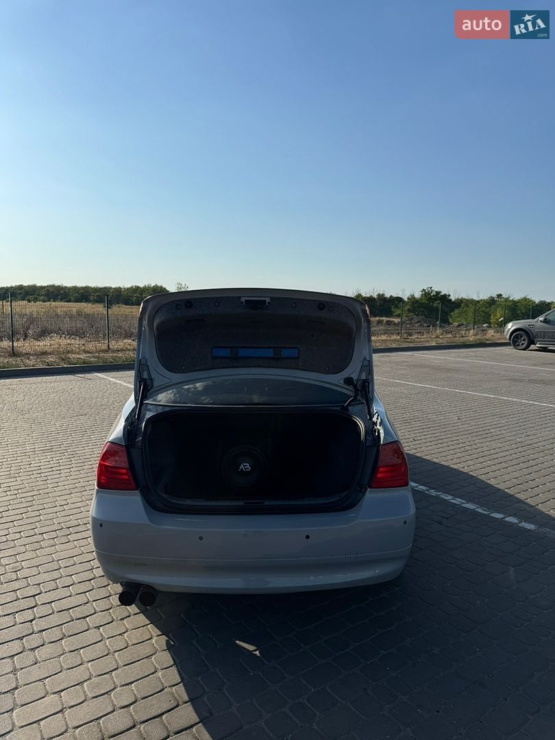 BMW 3 Series 2005 VIN WBAVC310X0PS39685 фото оголошення 20 з 20